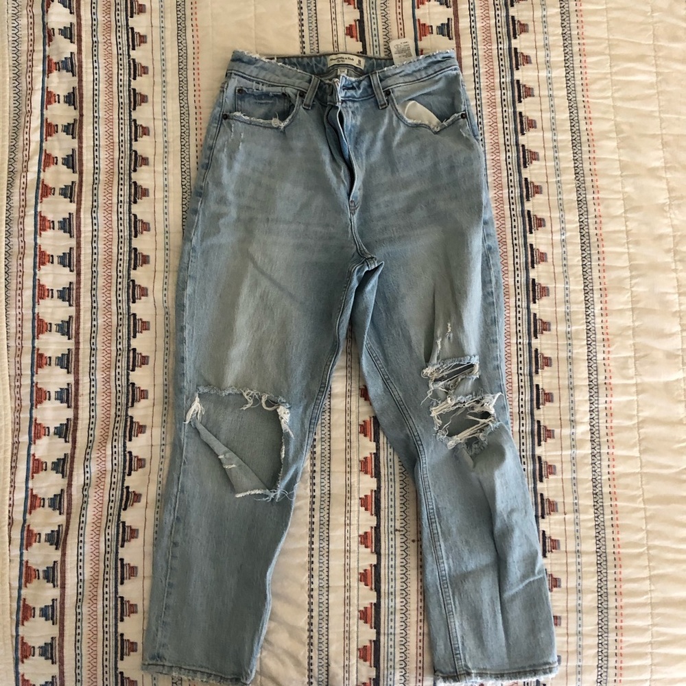 Curve High Rise Mom Jean